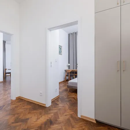Apartamento 2 Bedroom For 6 - Augustianska 1 Street *